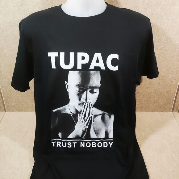 Tupac Shakur Short Sleeve T-Shirt -Q - Picture 1 of 5